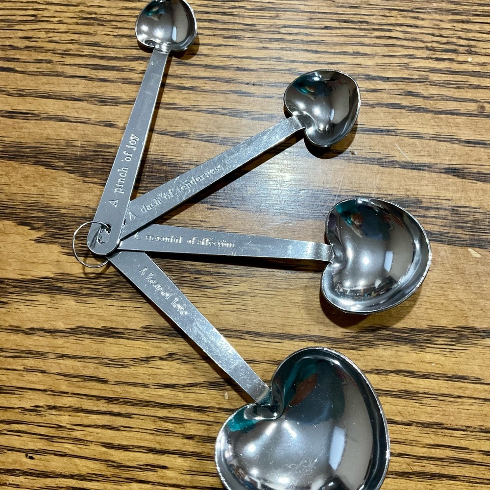 Silver Heart ♥️ Inscribed Measuring Spoon Set - Picture 2 of 3